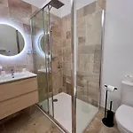 マジェスティック ホテル 3*