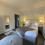 マジェスティック ホテル 3*