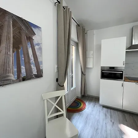 Majestic 3* Nîmes
