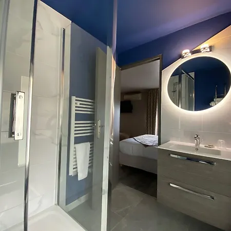 Majestic Hotel 3*