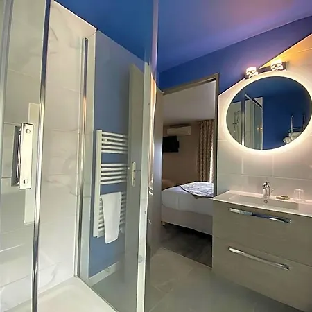 فندق Majestic 3*